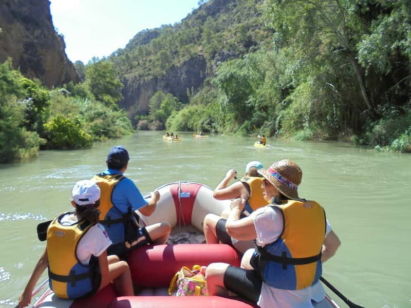 Rafting en Almadenes y Cuevas arte rupestre - An Overview of the Almadenes Canyon Rafting Experience