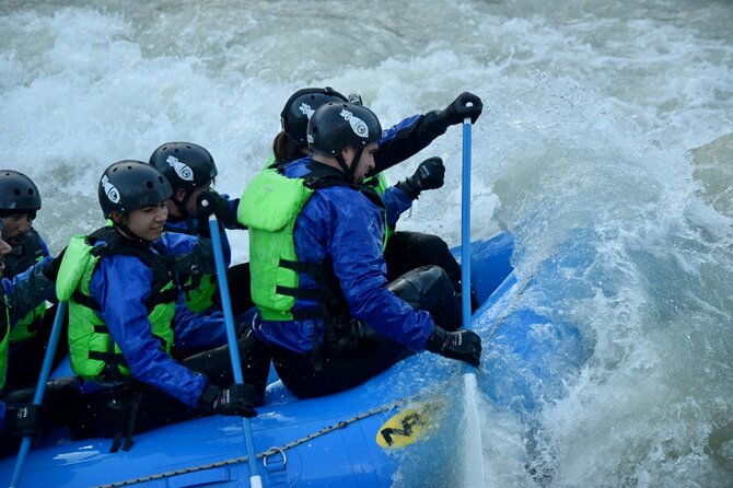 rafting-experience-on-the-rio-de-las-vueltas-in-patagonia
