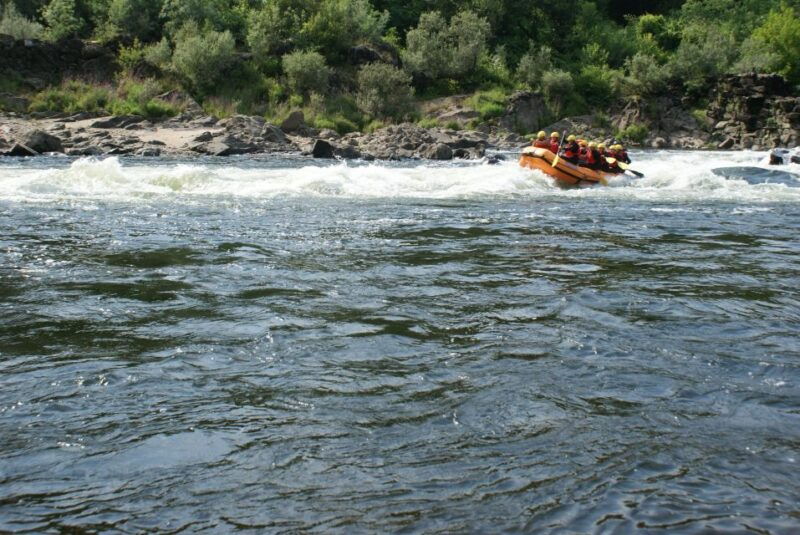 rafting-in-melgaco-minho-river
