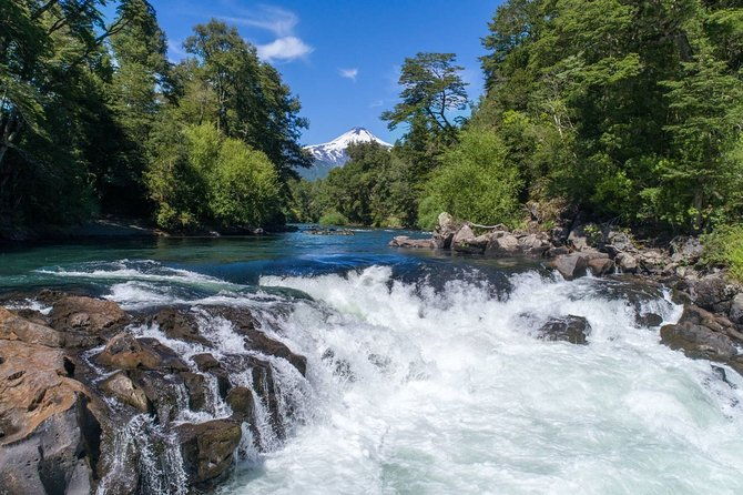 rafting-on-the-trancura-river-from-pucon