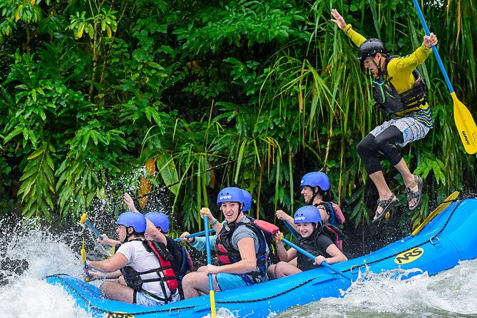 rafting-shuttle-from-arenal-to-manuel-antonio