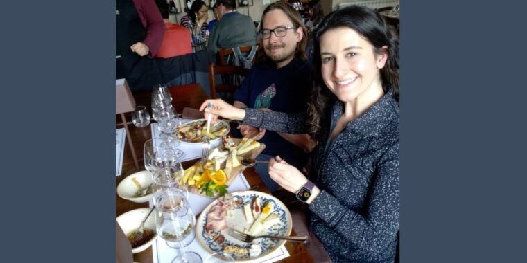 ragalna-etna-wine-tasting-experience-with-sicilian-food