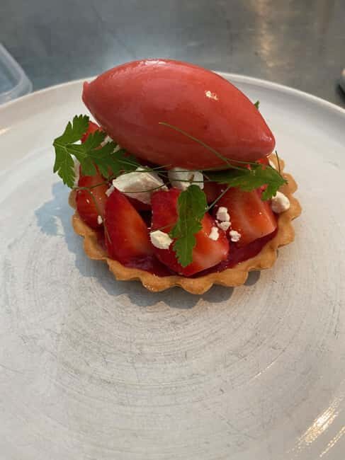 Ragusa: Sunday Brunch with Sparkling Welcome Drink - The Setting and Unique Touches