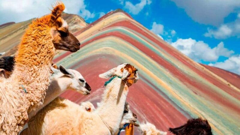 rainbow-mountain-and-red-valley-day-trip