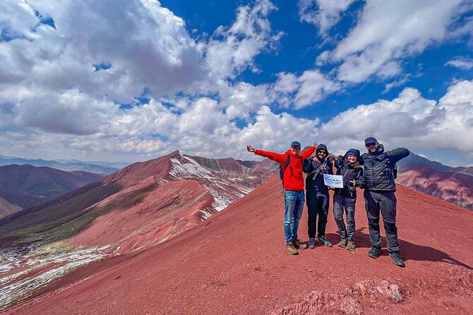 rainbow-mountain-and-red-valley-one-day-hike-private-tour