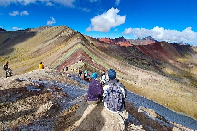 rainbow-mountain-before-the-crowds-along-with-red-valley