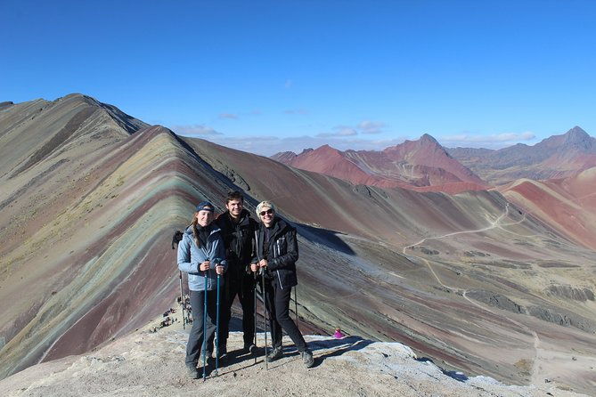 rainbow-mountain-day-trek