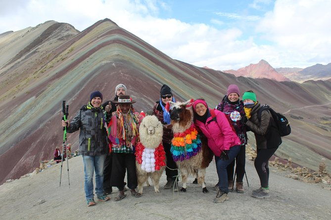 rainbow-mountain-day-trek