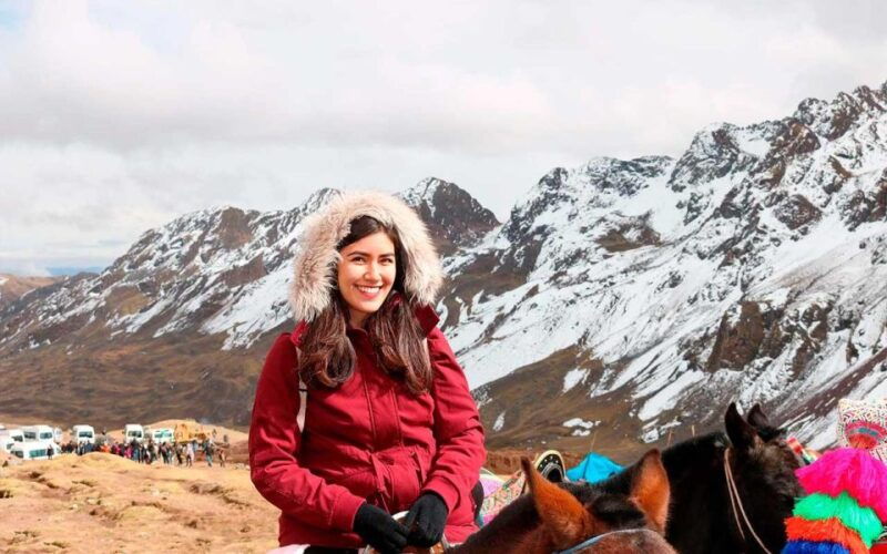 rainbow-mountain-on-horseback-epic-journey-private-service