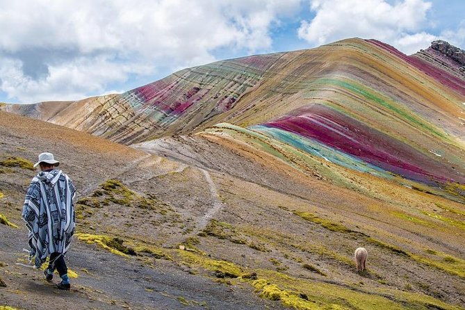rainbow-mountain-palccoyo-by-car