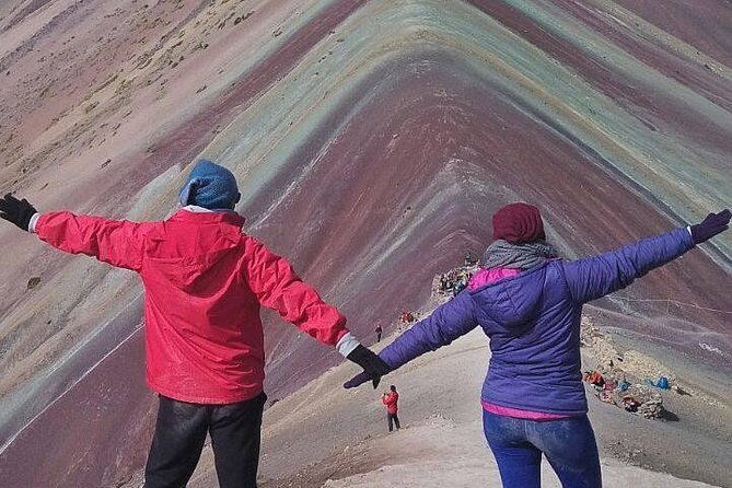 rainbow-mountain-peru-full-day-group-shared-service