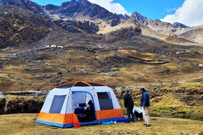 rainbow-mountain-red-valley-premium-tour-with-picnic