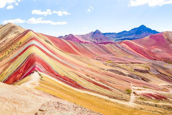 rainbow-mountain-vinicunca-day-trip-2