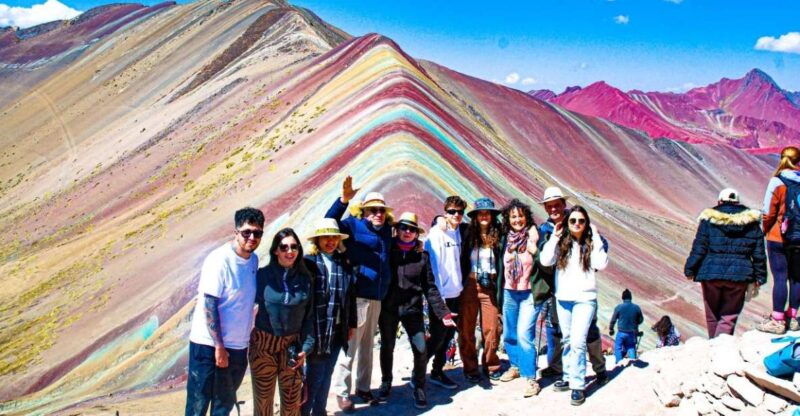 rainbow-mountain-vinicunca-short-route-red-valley