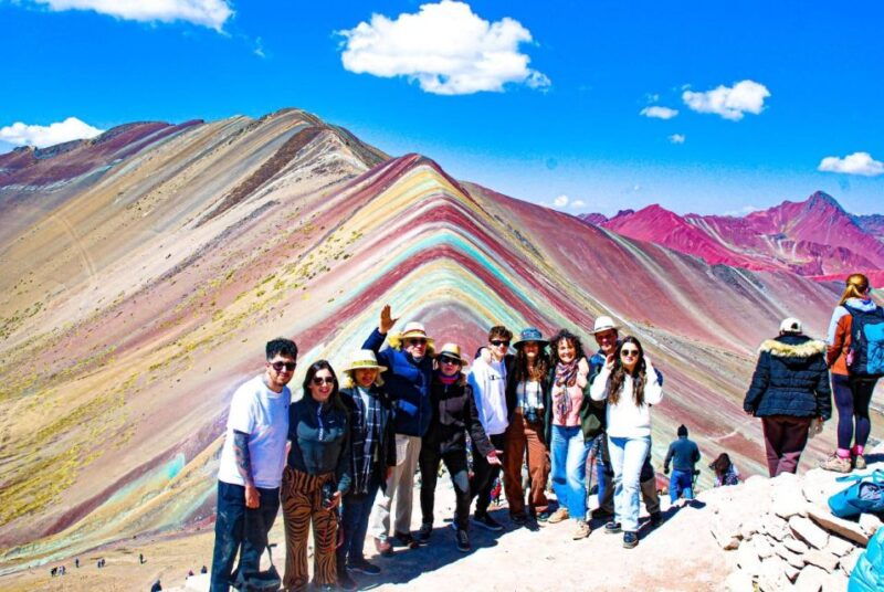 rainbow-mountain-vinicunca-short-route-red-valley