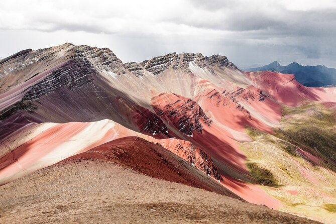 rainbow-mountains-of-palccoyo-day-trip