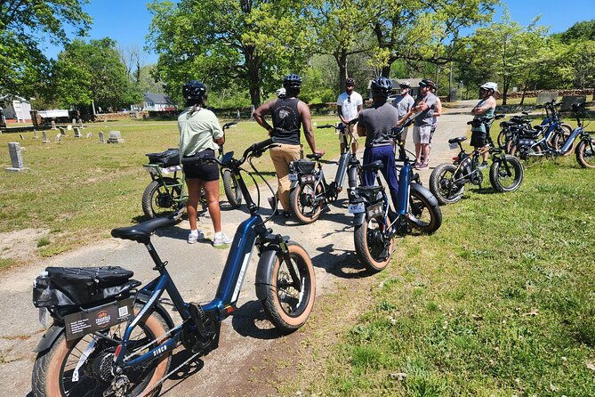 raleigh-guided-e-bike-tour-burgers-brews-and-history-too