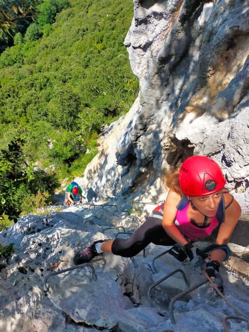 RAMALES DE LA VICTORIA, CANTABRIA: VIA FERRATA OF CALIZ, INITIATION - What is the Via Ferrata of Caliz in Cantabria?