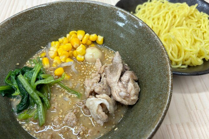 ramen-gyoza-onigiri-japanese-cooking-class-in-kyoto