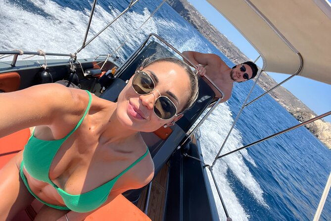 ranieri-soverato-boat-rental-in-santorini-license-free-be-a-captain-for-a-day