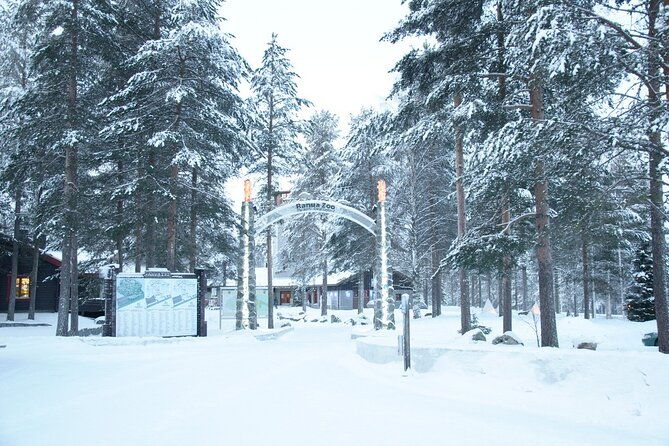 ranua-zoo-guided-day-tour-from-rovaniemi