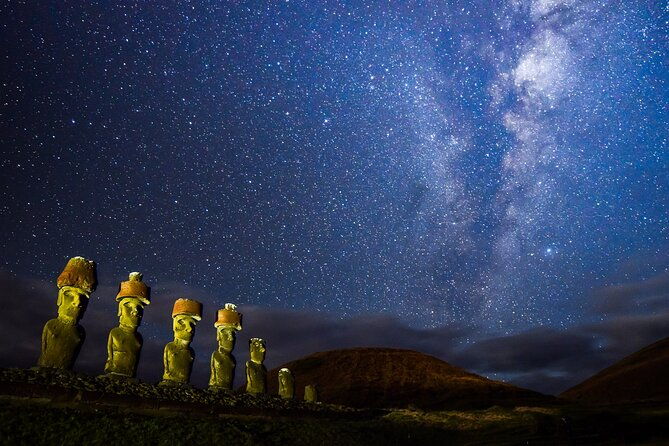 rapa-nui-astrophotography-and-stargazing-night-tour-combination