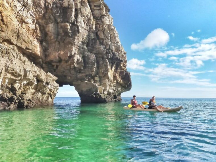 raposeira-guided-kayak-tour-and-ingrina-beach-caves