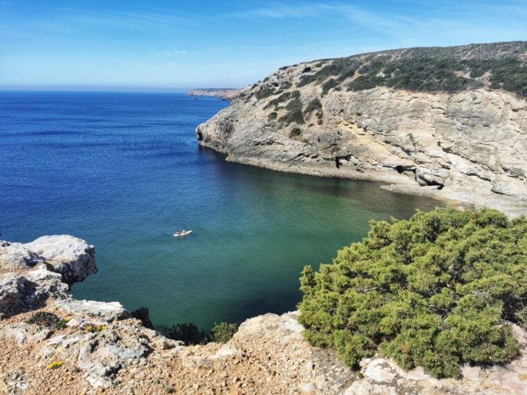 raposeira-guided-kayak-tour-and-ingrina-beach-caves