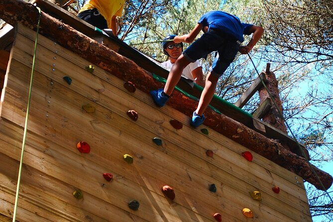 rappelling-and-climbing-adventure-in-lamas-de-mouro