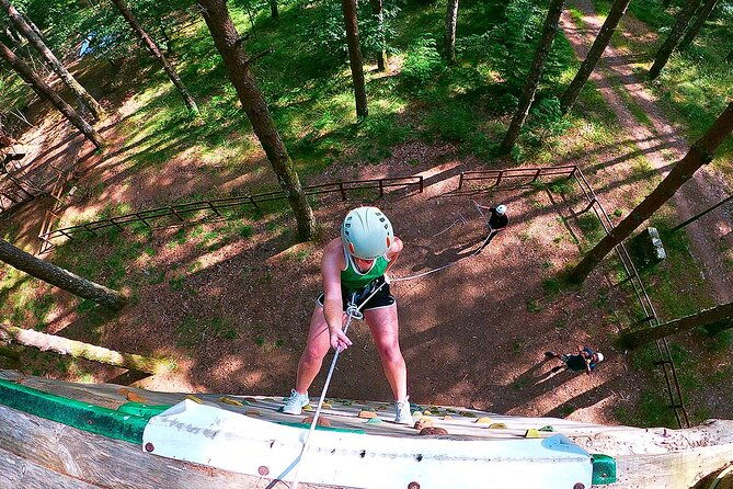 rappelling-and-climbing-adventure-in-lamas-de-mouro