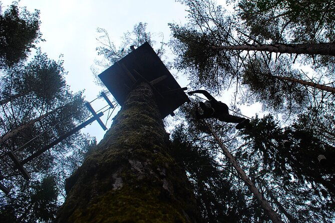 rappelling-and-climbing-adventure-in-lamas-de-mouro