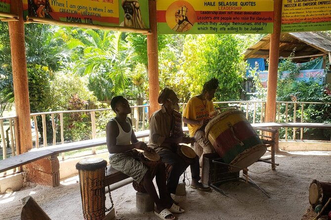 rastafari-indigenous-village-tour-2