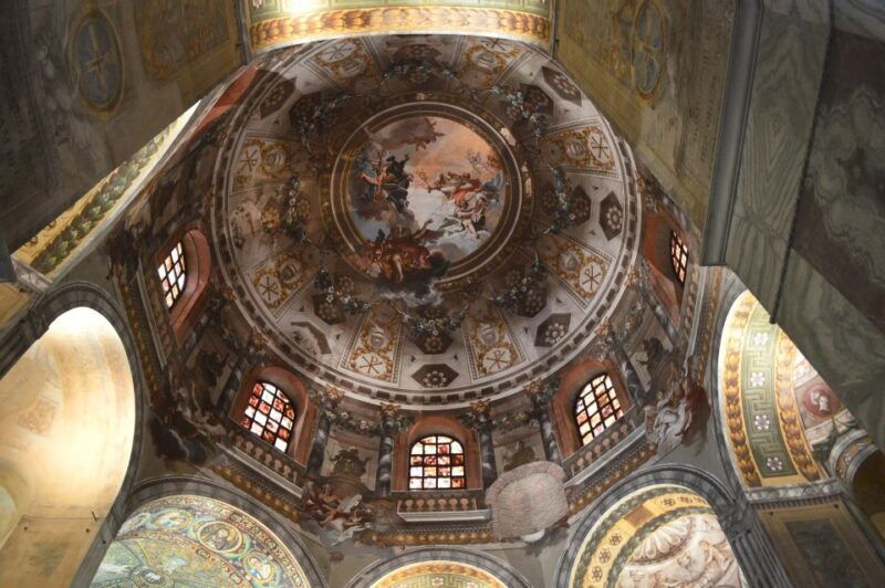 ravenna-private-walking-tour-with-mosaics