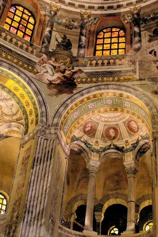 ravenna-private-walking-tour-with-mosaics