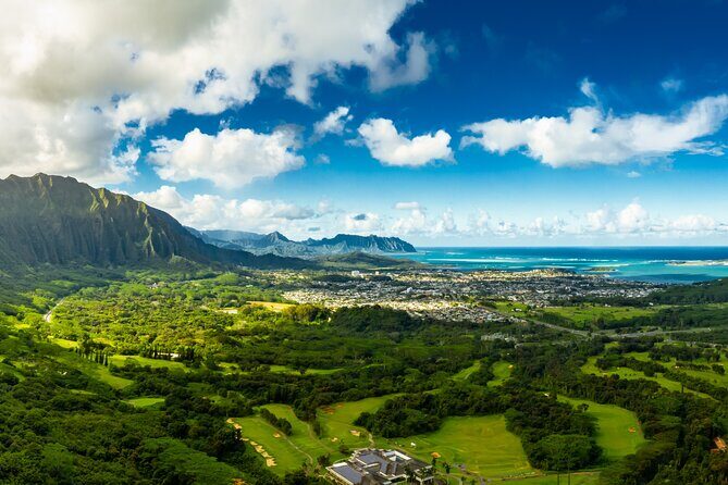 Real Hawaii Circle Island Tour - Starting Off: Early Morning Pickup and Introduction