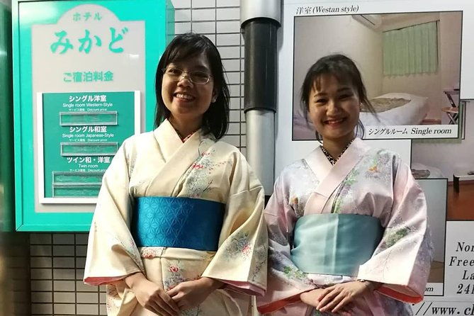 real-kimono-experience-and-tsumami-kanzashi-workshop