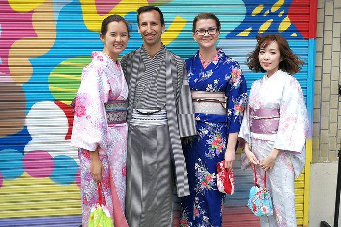 real-kimono-experience-and-tsumami-kanzashi-workshop