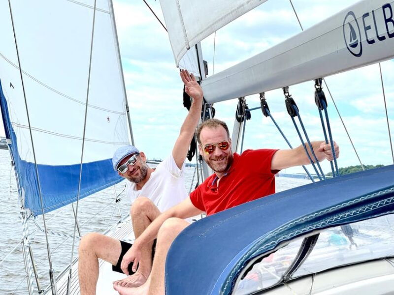 real-sailing-trip-to-the-gates-of-hamburg-from-to-wedel