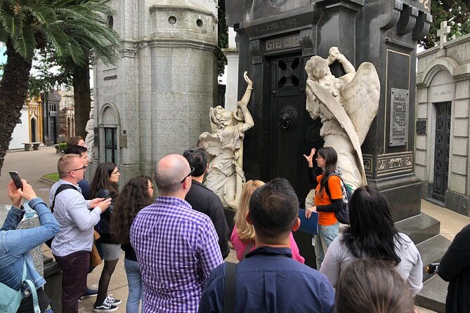 recoleta-cemetery-walking-tour