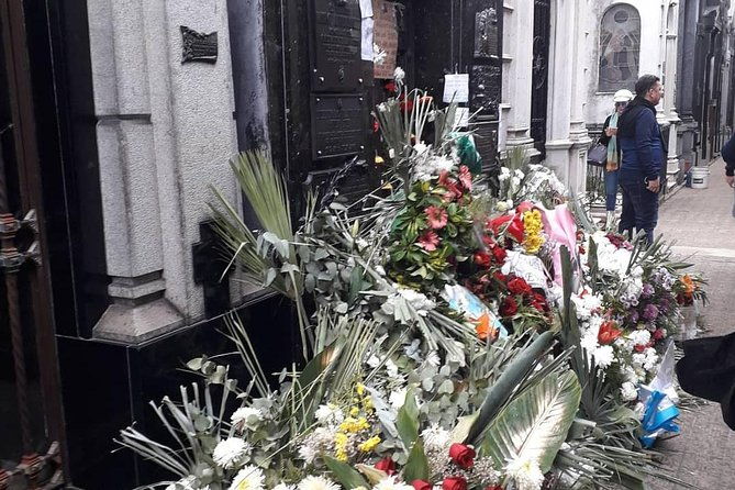 recoleta-in-depth-not-literally-private-walking-tour