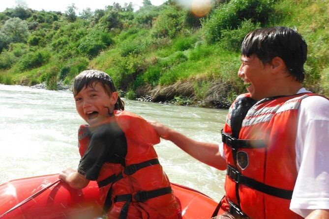 red-canyon-river-trips-whitewater-7-mile-adventure-100pm-daily