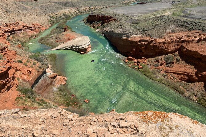 red-canyons-best-of-the-wild-west-wild-mustangrafting-adventure-2