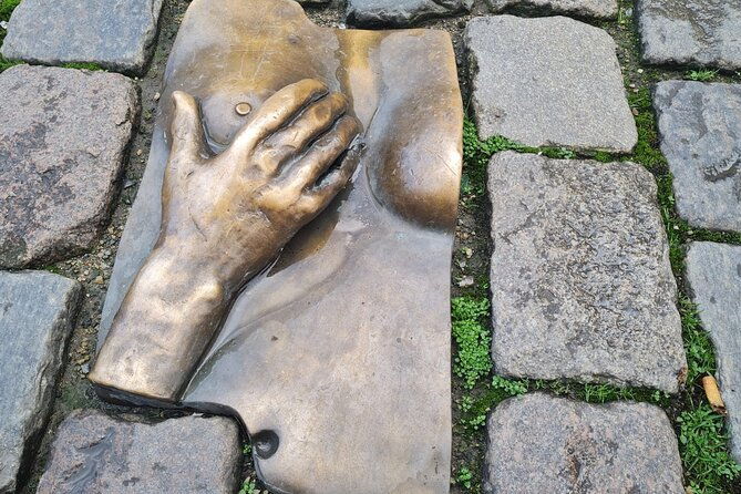 red-light-district-tour-by-locals-small-group-approx-4