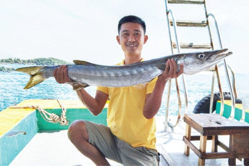 red-river-tours-shared-trip-deep-sea-fishing-in-phu-quoc