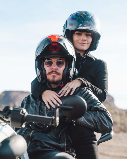 red-rock-canyon-couples-private-guided-trike-tour