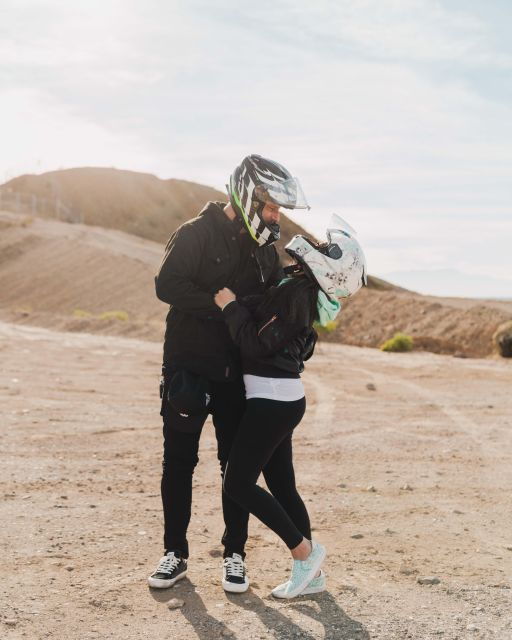 red-rock-canyon-couples-private-guided-trike-tour