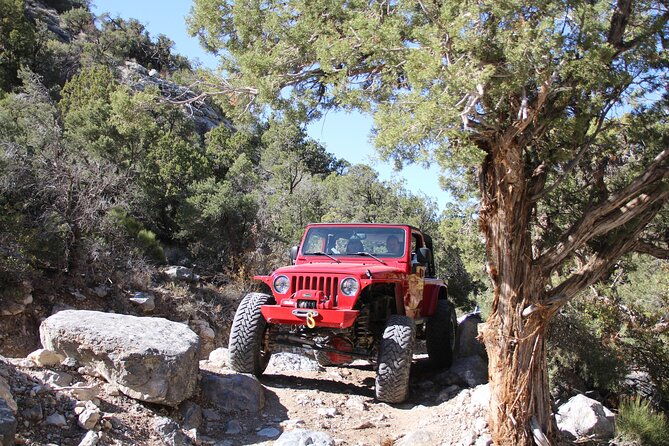 red-rock-canyon-half-day-jeep-tour-offroad-adventure