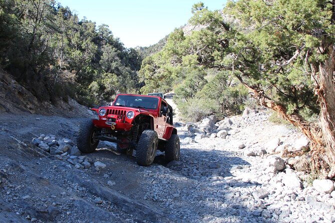 red-rock-canyon-half-day-jeep-tour-offroad-adventure