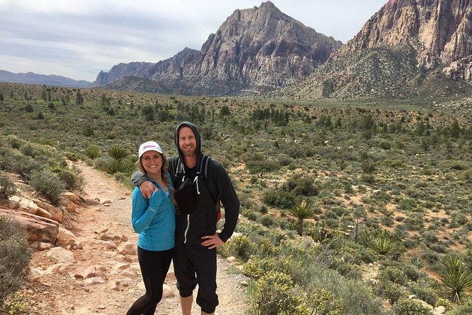 red-rock-canyon-hike-with-transport-from-las-vegas