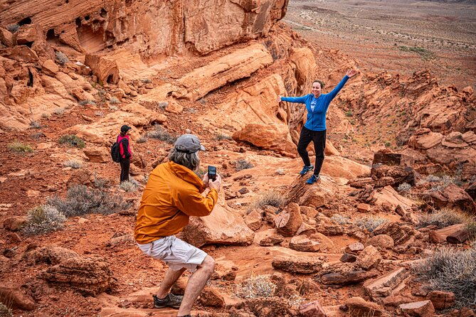 red-rock-canyon-hiking-adventure-fom-las-vegas